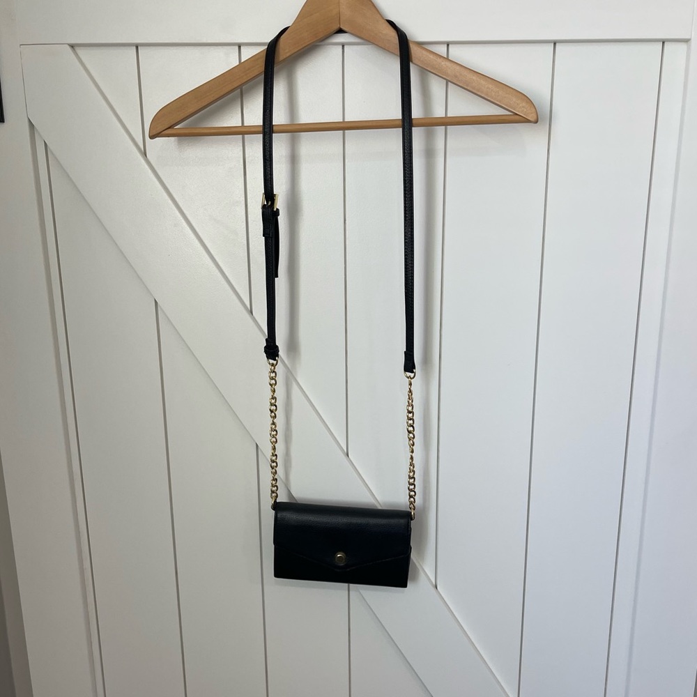 Stella and Max black purse crossbody